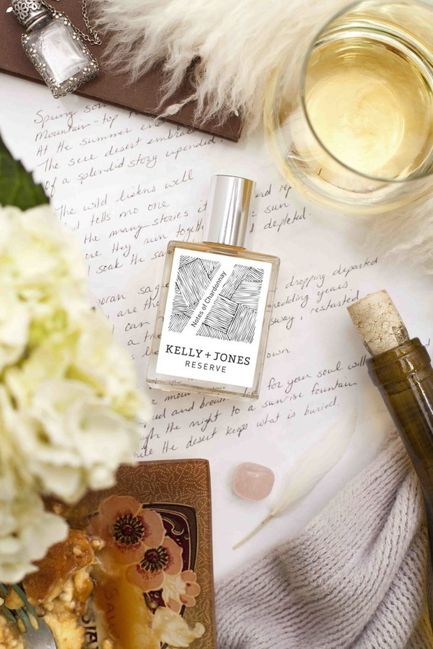 Perfumy o zapachu wina marki Kelly + Jones