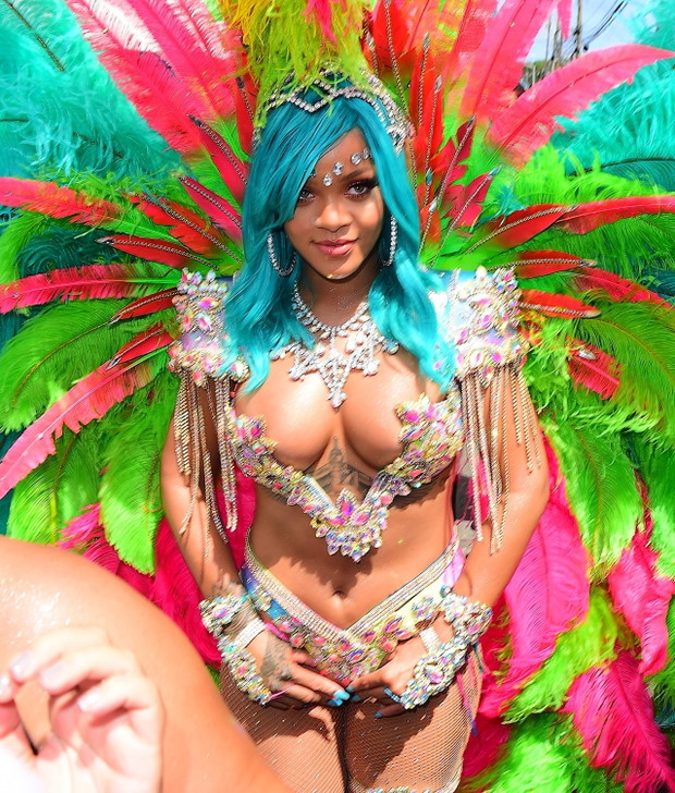 Rihanna w oryginalnym stroju na Barbados Crop Over Festival