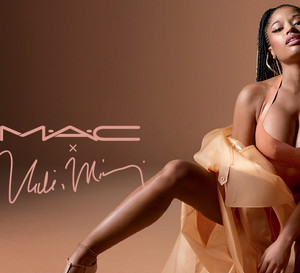 W tak grzecznej wersji Nicki Minaj dawno nie widzieliśmy!