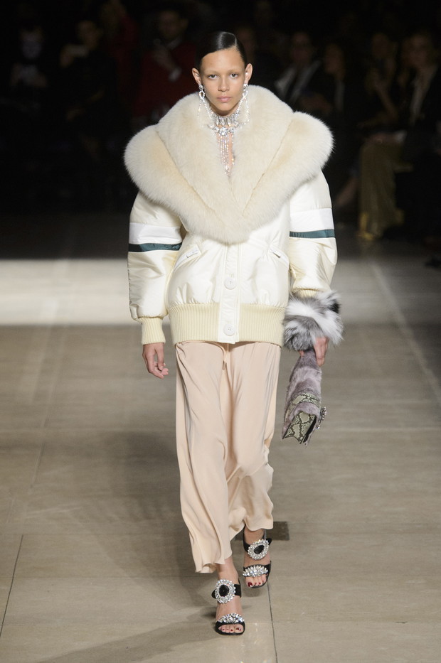 4. Oversize'owy puch