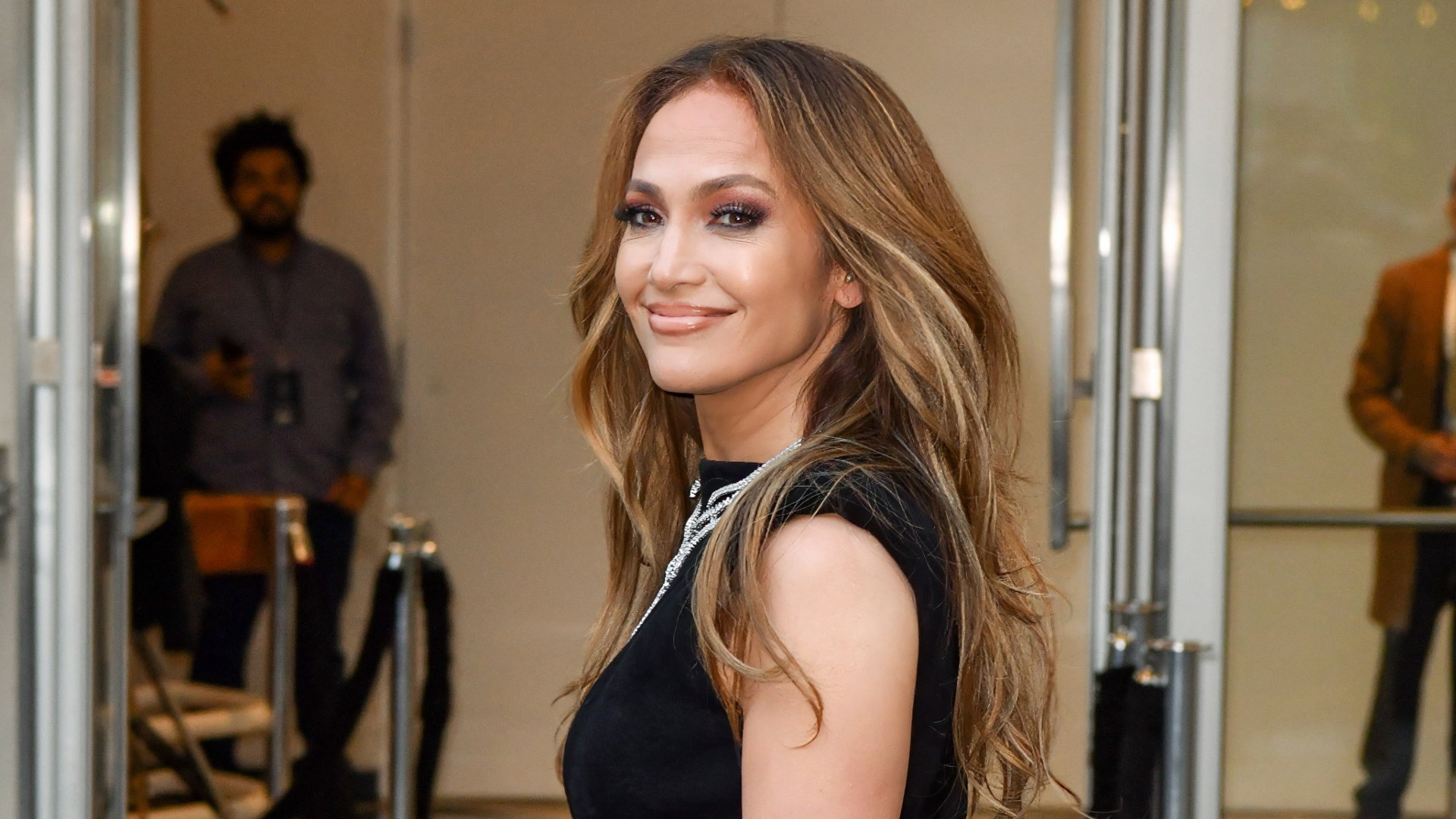 jlo-f126c68
