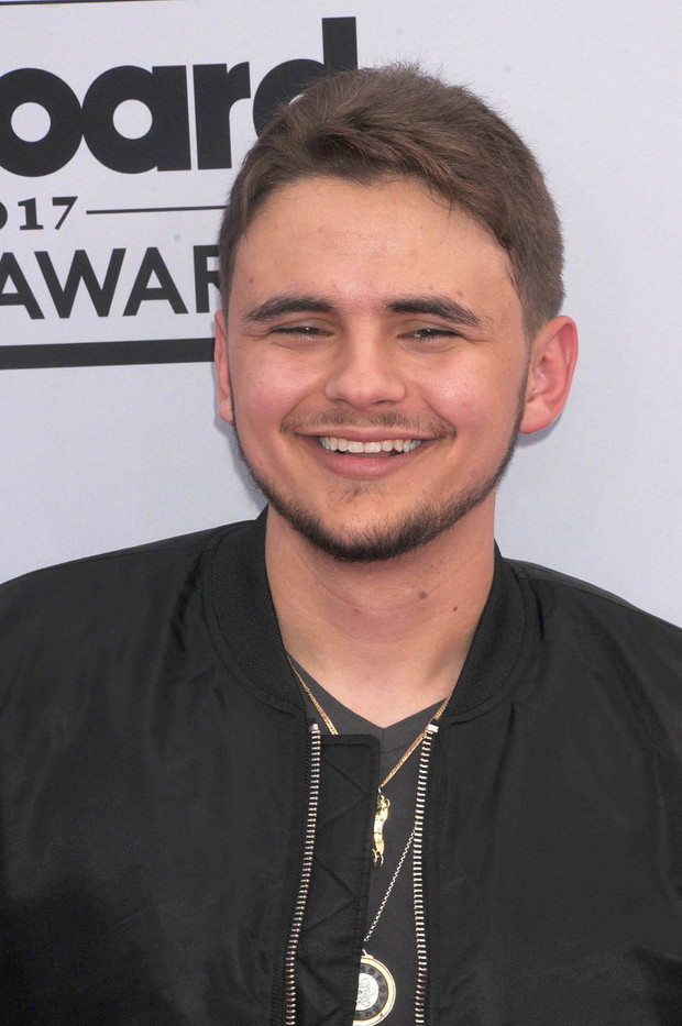 Blanket czyli Prince Michael Jackson II, najmłodszy syn Michaela Jacksona przyszedł na świat w 2002 roku. Tożsamość surogatki, która go urodziła do dziś trzymana jest w sekrecie.