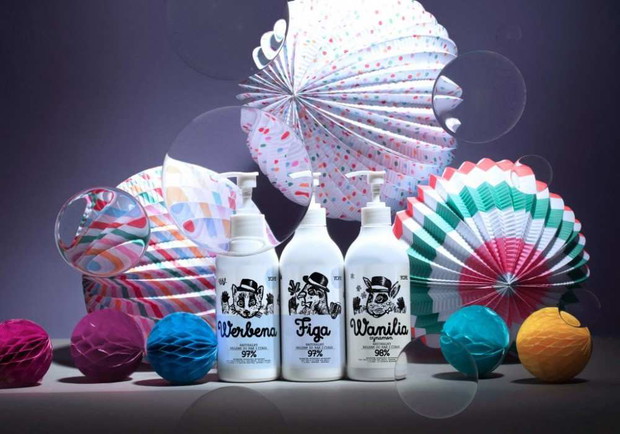 Produkty Yope, w tym nasze ukochane naturalne świeczki i jedyne w swoim rodzaju kremy do rąk w czasie Black Friday w sklepie w Hali Gwardii do kupienia 20% taniej.