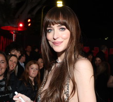 dakota-johnson-988c6a6