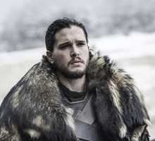 Jon Snow i Daenerys Targaryen to para, którą fani serialu najchętniej widzieliby w finałowej serii.