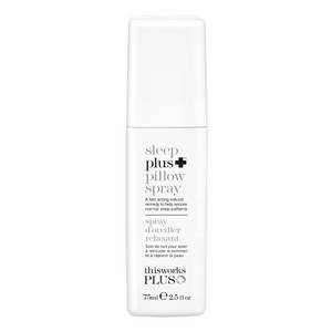 4. This Works: Sleep Plus Pillow Spray (139 zł)