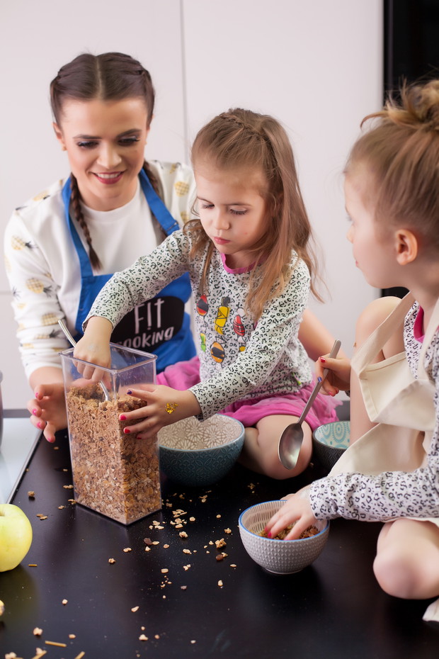 Domowa granola, czas przygotowania: 25 minut