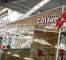 Ruszasz na podbój świata? Rozsmakuj się w odlotowym koncepcie Costa Coffee FlyDining na warszawskim Okęciu