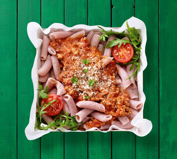 Penne winne bolonese w Costa Coffee FlyDining