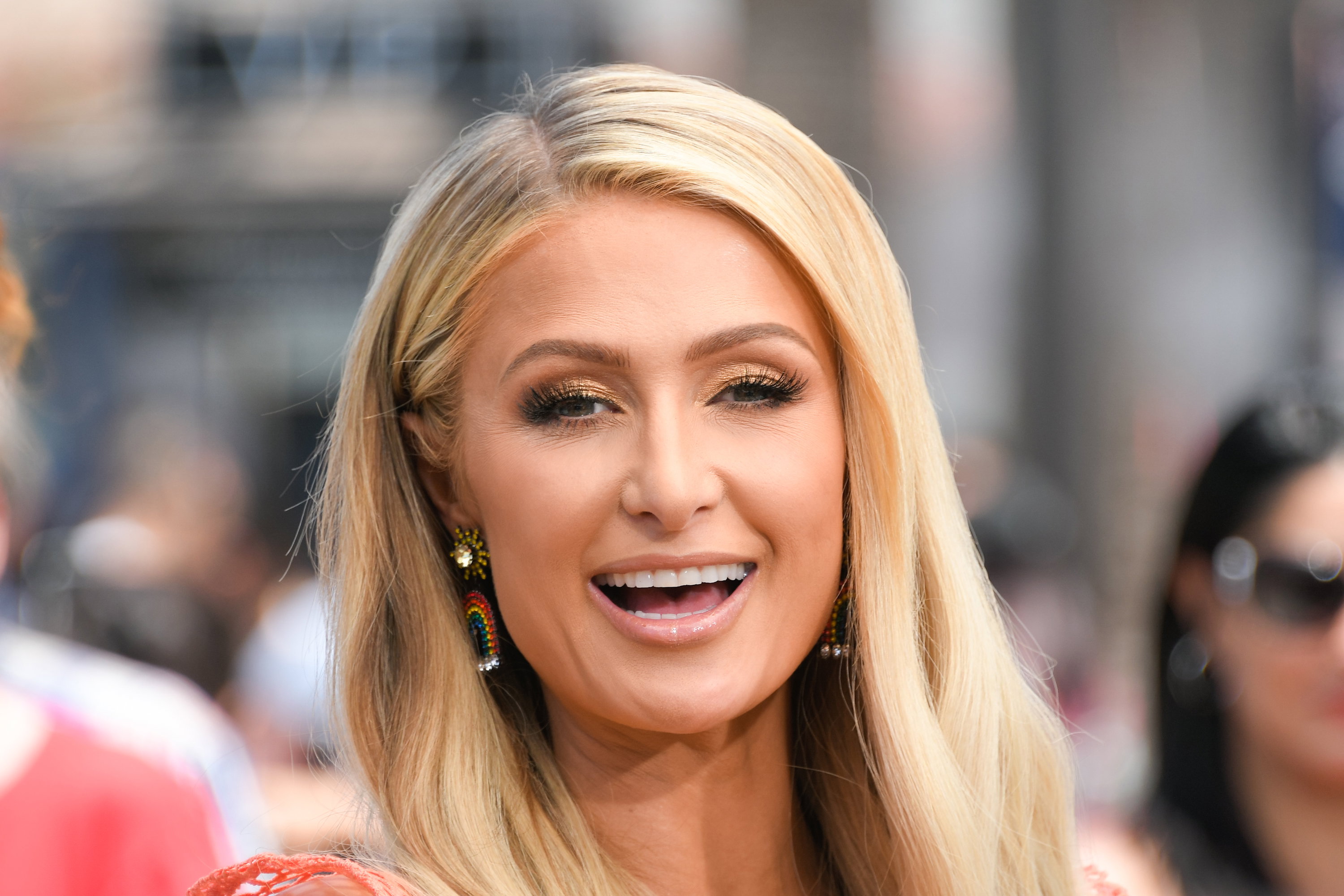 Paris Hilton rozstała się z Chrisem Zylką  po 11 miesiącach narzeczeństwa.