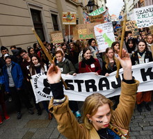 Posłanka PiS o kryzysie klimatycznym: „Ustawodawca to nie rozhisteryzowana nastolatka”. Serio?