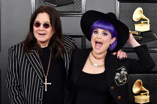 Grammy Awards 2020: Stylizacje gwiazd / Ozzie Osbourne z córką Kelly