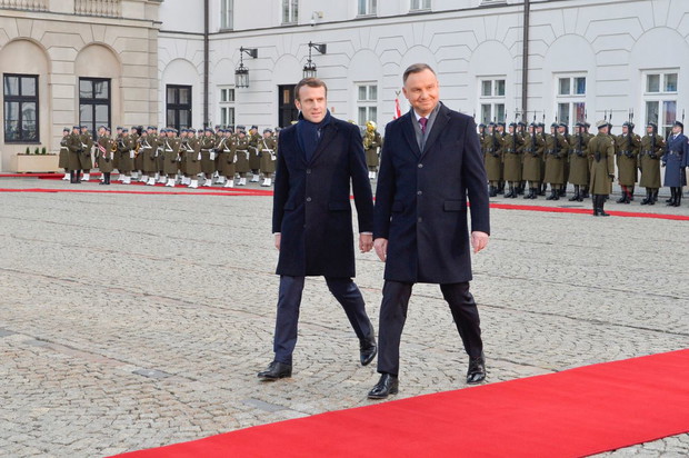 Prezydent Francji Emmanuel Macron przyjechał do Polski. Spotkał się z Andrzejem Dudą.