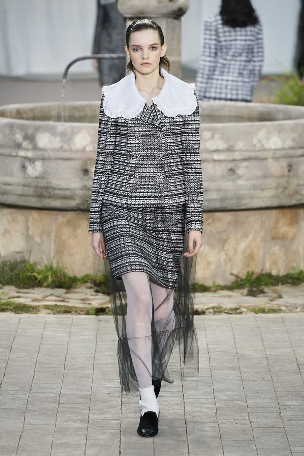 Trendy wiosna-lato 2020: Białe kołnierzyki / Chanel