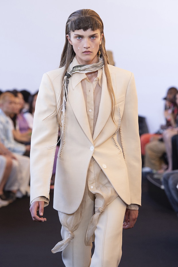 Trendy wiosna-lato 2020: Garnitury i pastele / Acne Studios