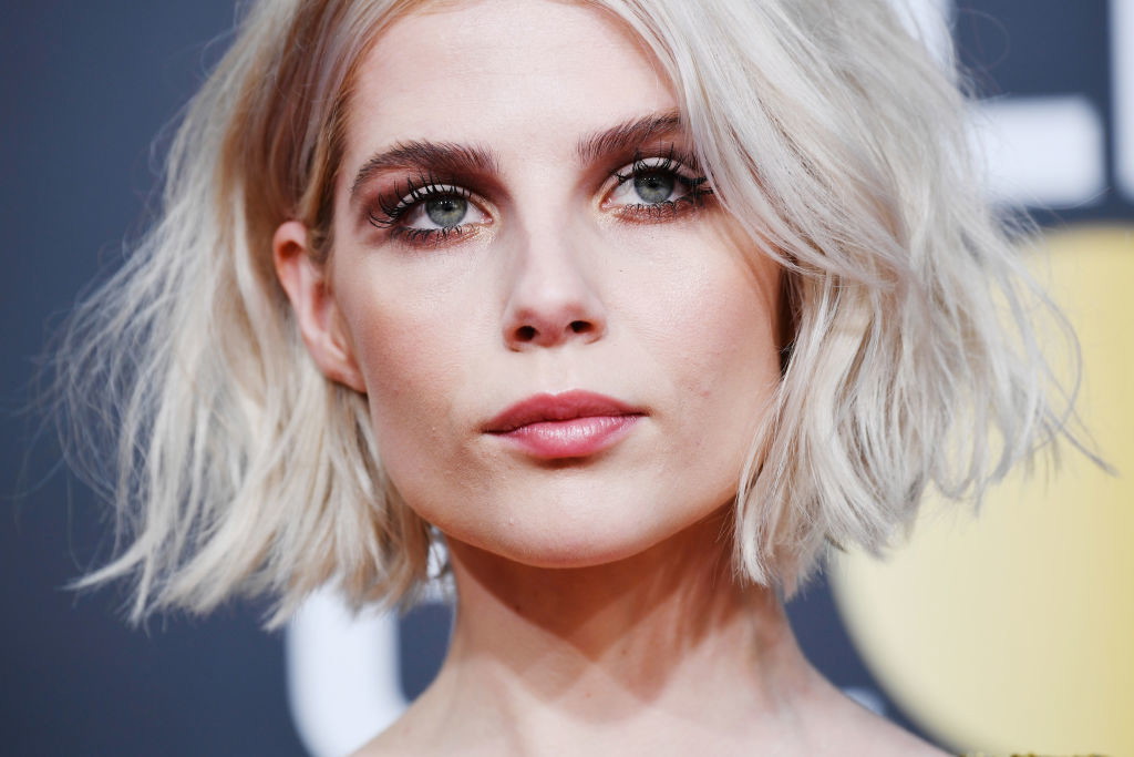 Lucy Boynton nosi torebkę polskiej marki! Dziewczyna Ramiego Maleka promuje rodzimą projektantkę