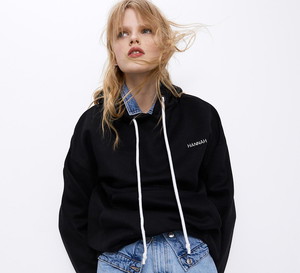 Zara wprowadziła opcję personalizacji ubrań!