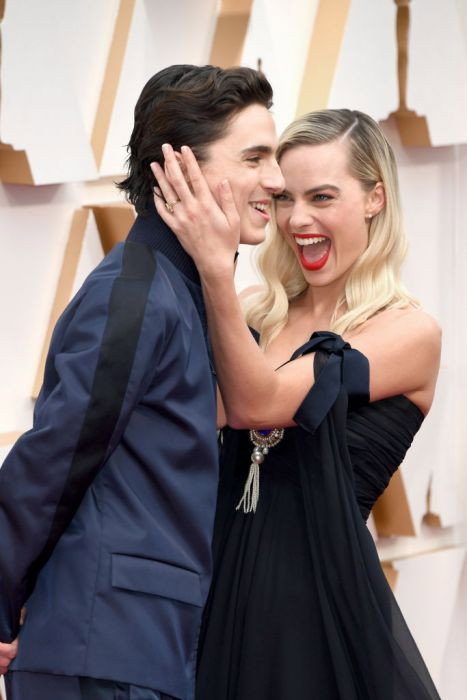 Oscary 2020: TimoOscary 2020: Timothée Chalamet złamał zasady obowiązującego dress code'u