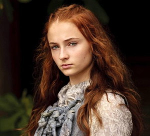 swoj-debiut-aktorski-sophie-turner-na-planie-gry-o-tron-zaliczyla-jako-14-latka
