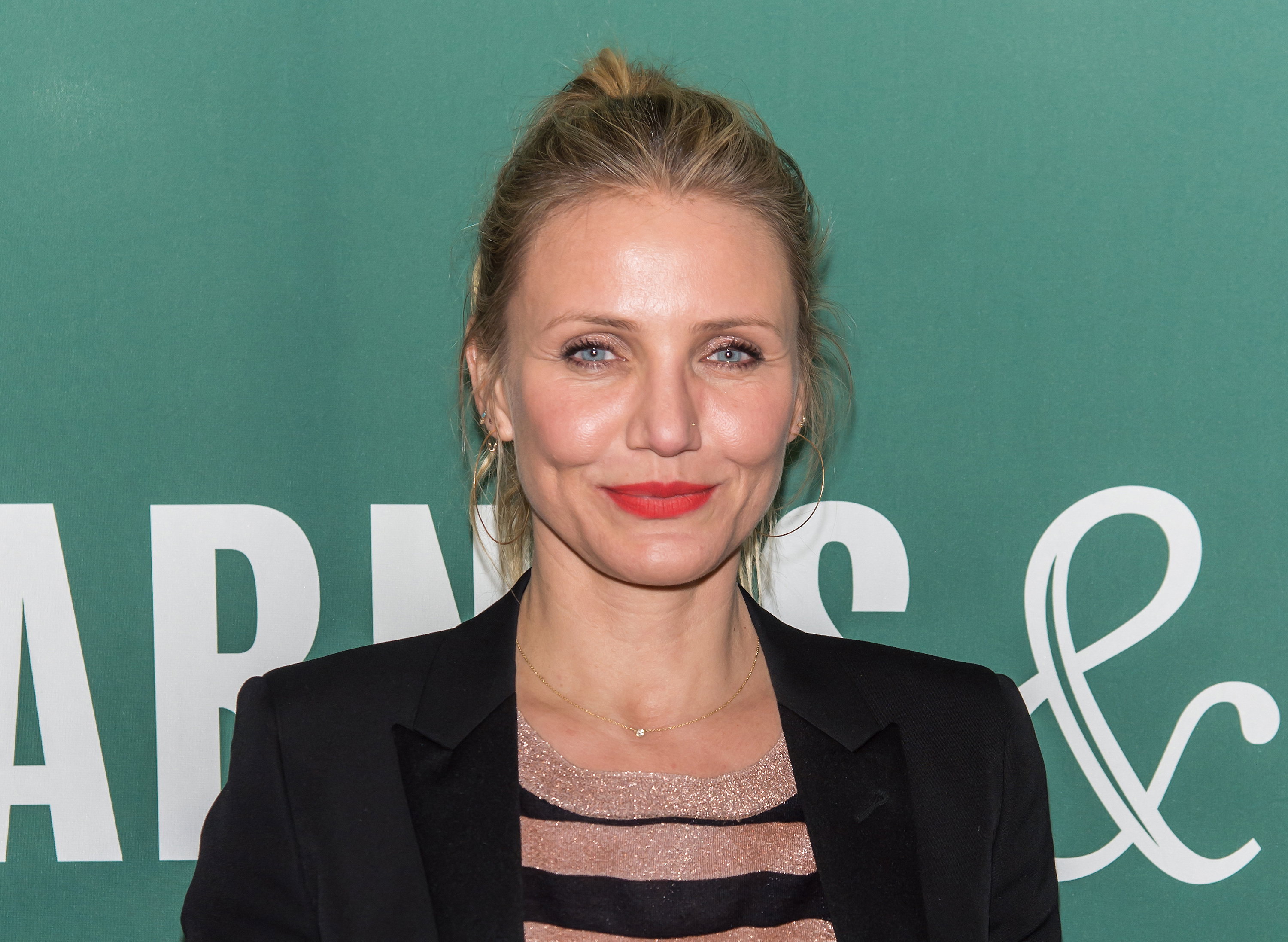 Cameron Diaz Signs Copies Of Her New Book "The Longevity Book: The Science of Aging, the Biology of Strength, and the Privilege of Time"