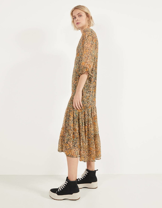 Sukienka w kwiaty Bershka, 199 zł