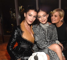 Mama Belli i Gigi, Yolanda Hadid, pojawiła wybiegu! Na pokazie Off-White podczas paryskiego tygodnia mody