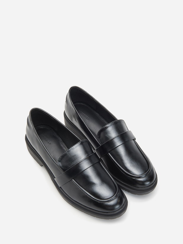 Buty na wiosnę Reserved, 139,99 zł
