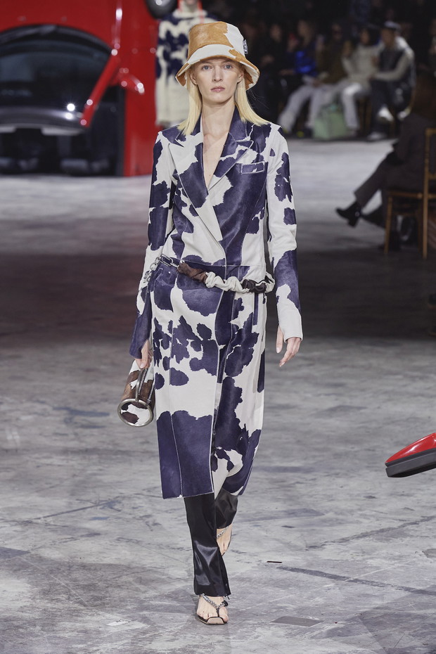 Pokaz kolekcji Off-White na jesień-zimę 2020/21.