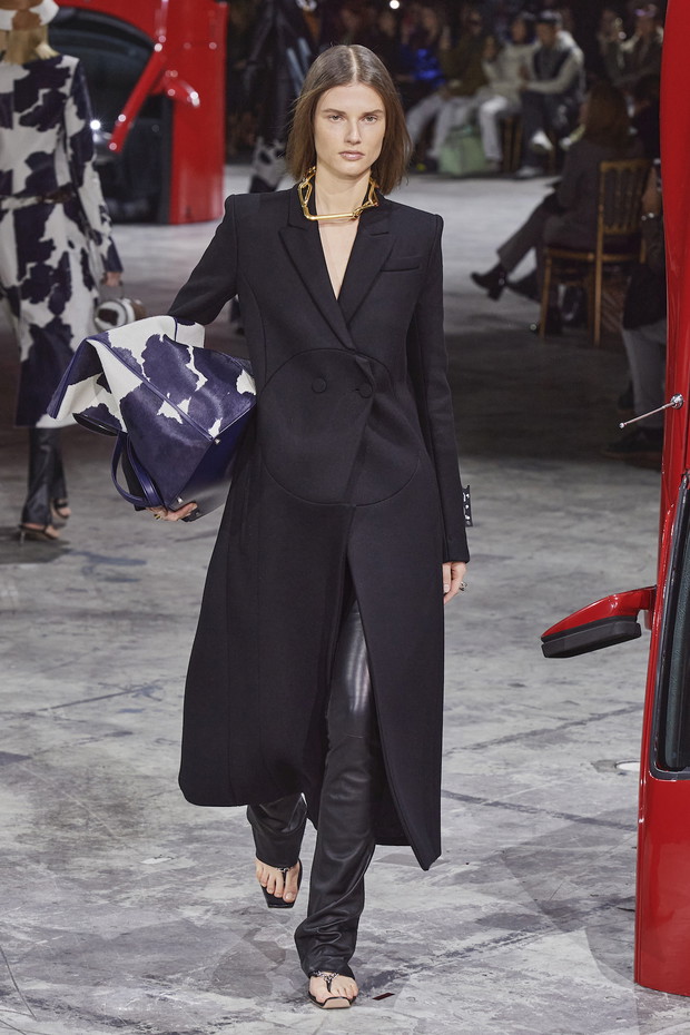 Pokaz kolekcji Off-White na jesień-zimę 2020/21.
