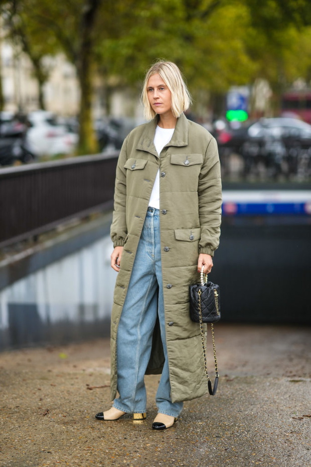 Street Style : Day Nine -  Paris Fashion Week - Womenswear Spring Summer 2022