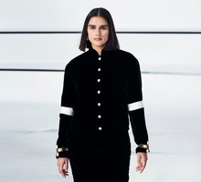 Rewolucja w Chanel? Na wybiegu pojawiła się modelka plus size Jill Kortleve