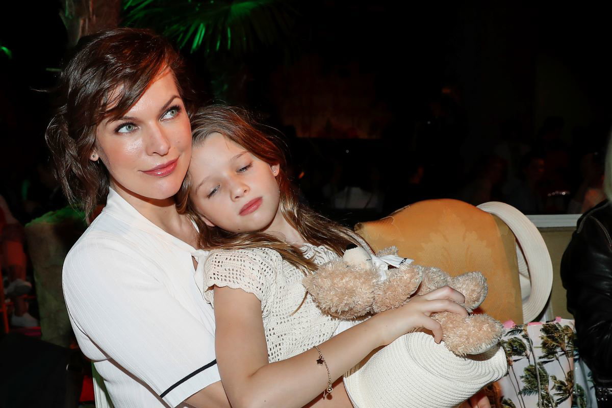 Córka Milli Jovovich zagra w filmowej adaptacji „Piotrusia Pana” Disneya