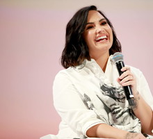 Demi Lovato podzieliła się szokującymi faktami z przeszłości. Wyznała też, co doprowadziło ją do uzależnienia od używek