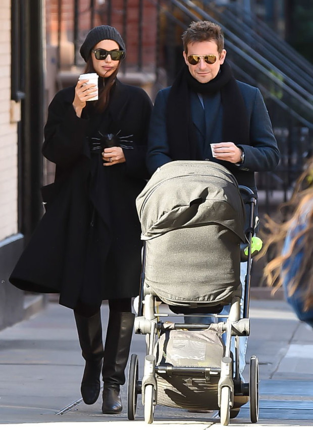 Bradley Cooper i Irina Shayk z małą Leą de Seine.