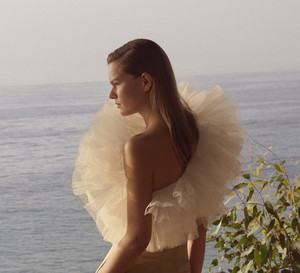 Najnowsza kolekcja H&M Conscious Exclusive 2020 od jutra w sprzedaży. A w niej – rewelacyjny zestaw do chodzenia po domu!