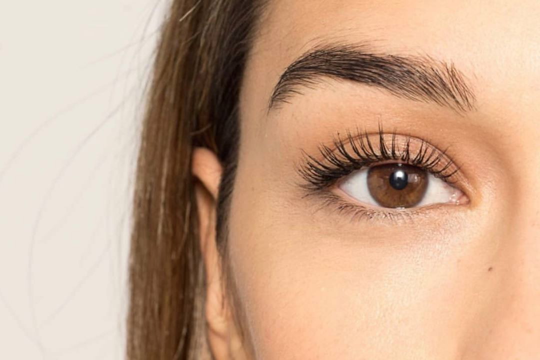 Ten tusz do rzęs to ulubiona mascara internautek. Kosztuje niecałe 17 zł i działa cuda!
