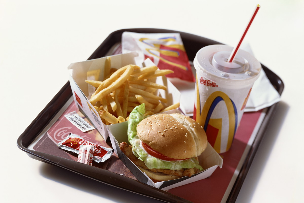 mc-donalds-rezygnuje-z-plastikowych-slomek