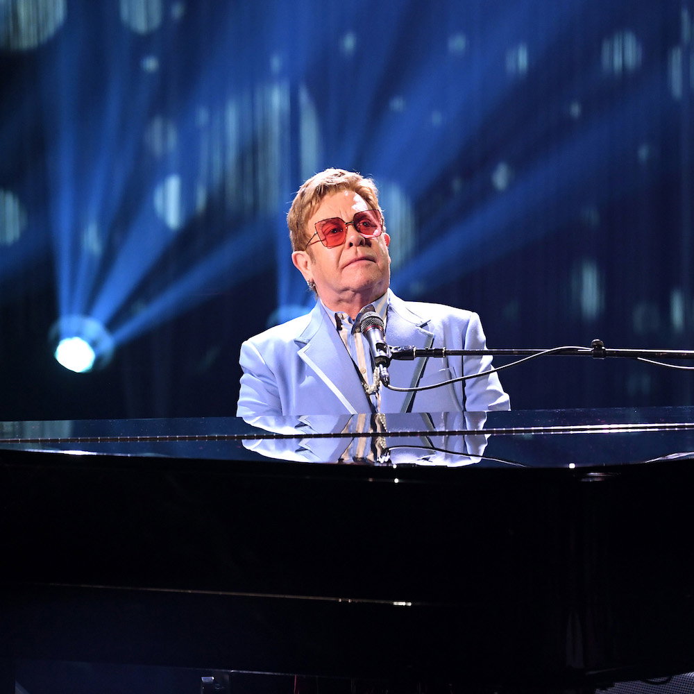 Elton John zorganizuje koncert online. Wystąpią m.in. Billie Eilish, Alicia Keys i Backstreet Boys!