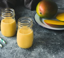 Koktajl z mango na 3 sposoby. Proste, pyszne i zdrowe przepisy