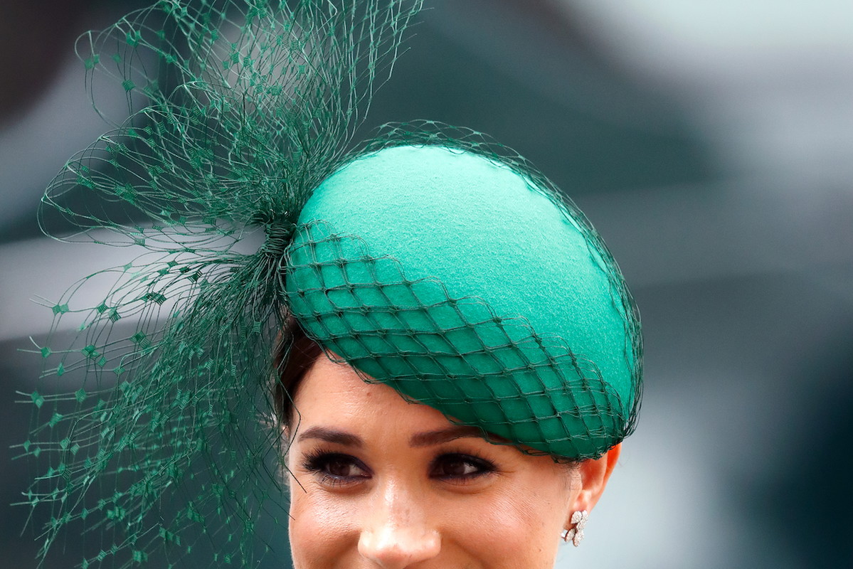 Znów można kupić spódnicę z sieciówki, którą w swojej szafie ma Meghan Markle!