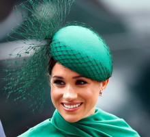 Znów można kupić spódnicę z sieciówki, którą w swojej szafie ma Meghan Markle!