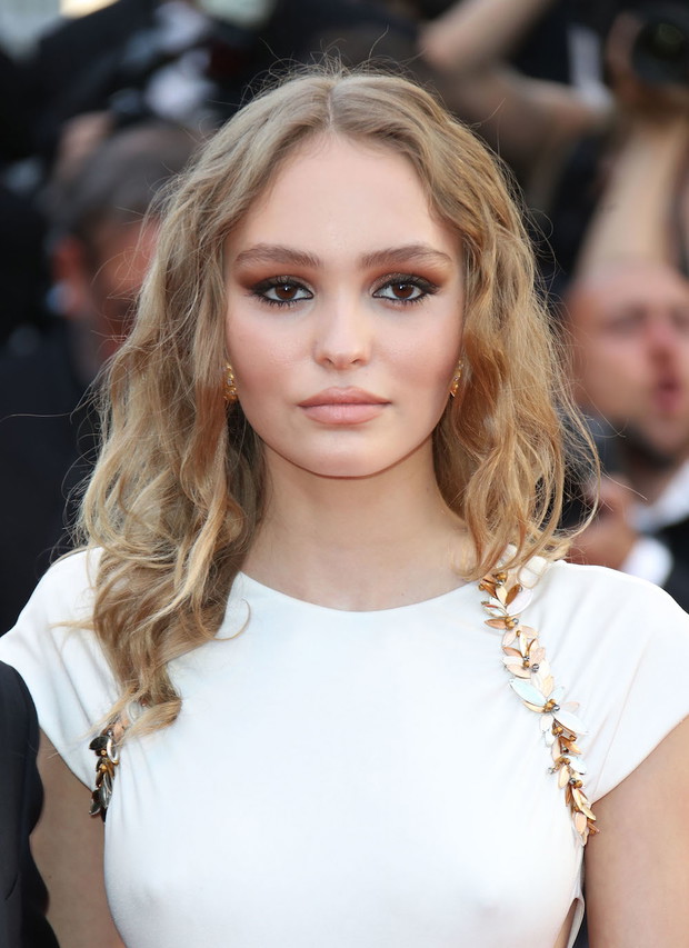 Makijaż dla blondynek: Lily-Rose Depp