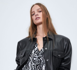 Kurtka z eko skóry Bershka, 190 zł