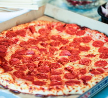 Pizza na śniadanie jest dużo zdrowsza niż płatki?! Naukowcy potwierdzają