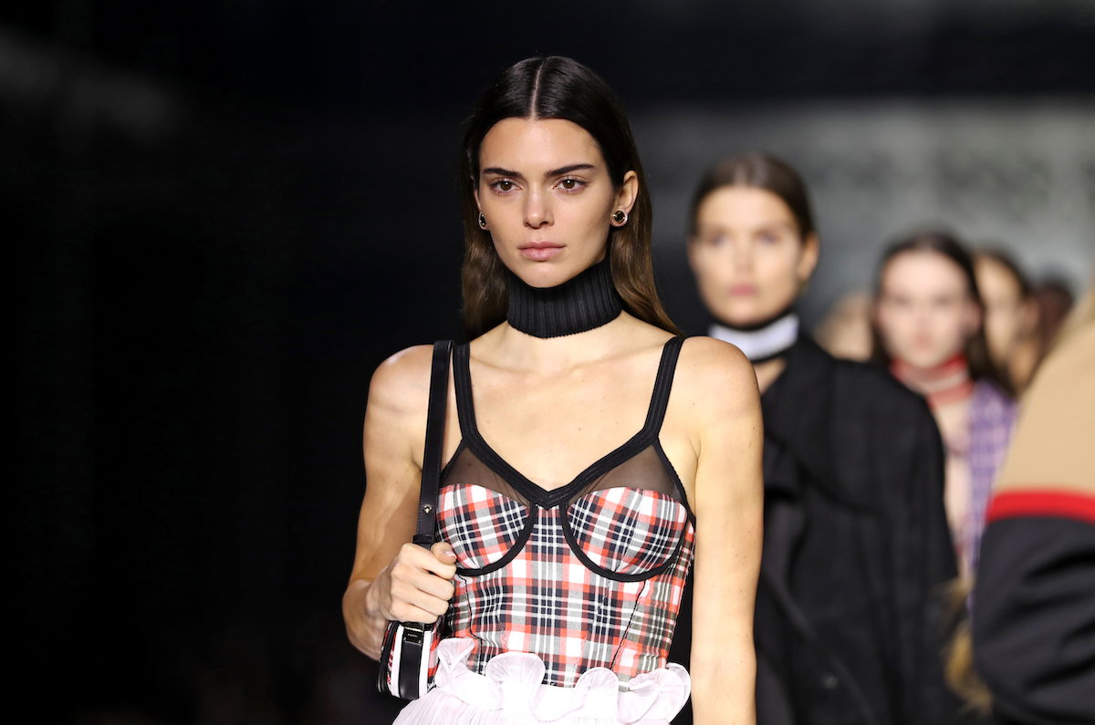 London Fashion Week odbędzie się online. Wy też możecie wziąć w nim udział! / pokaz Burberry na jesień-zimę 2020/21