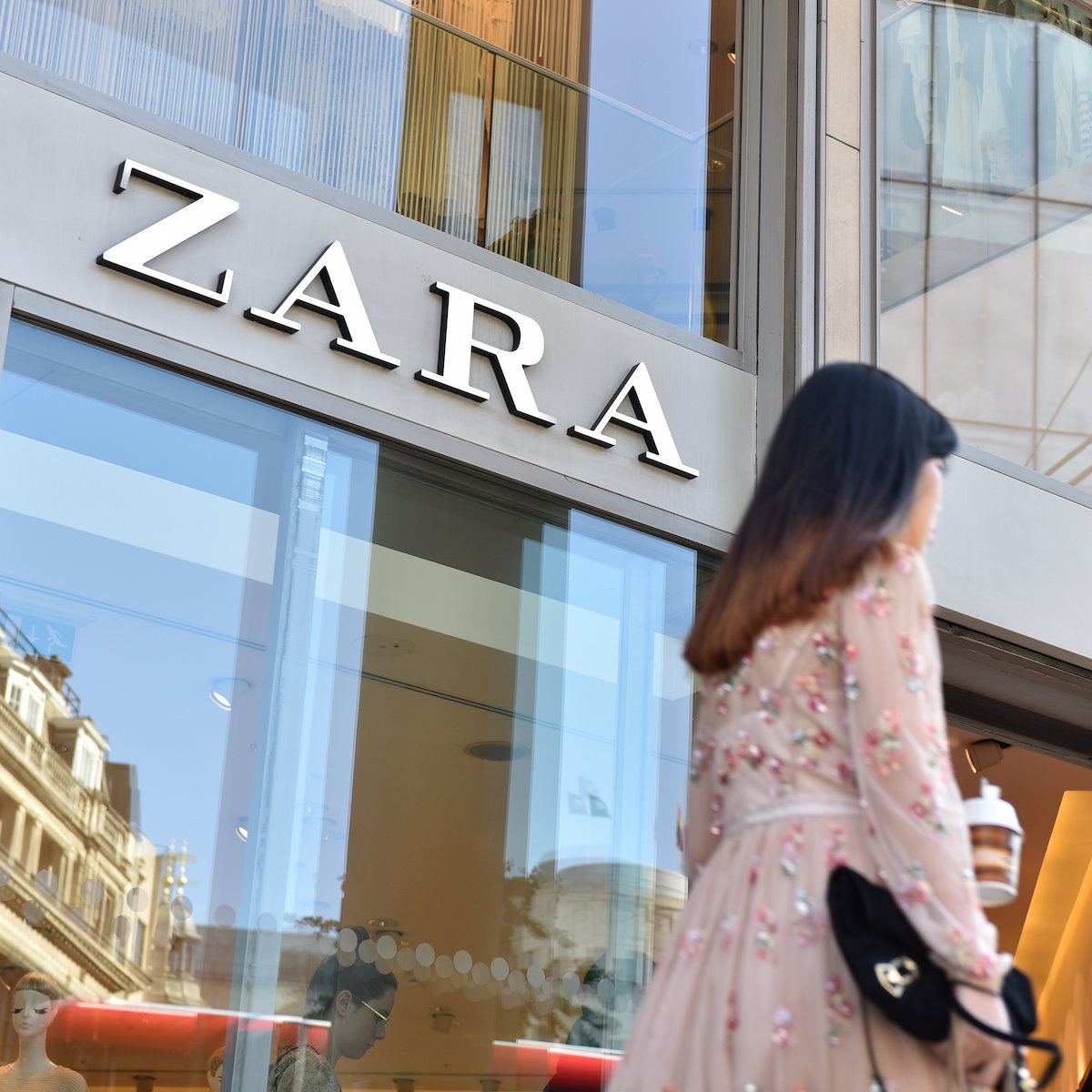 Zara otwiera swoje sklepy stacjonarne jeszcze przed otwarciem galerii handlowych! Które sklepy są otwarte?