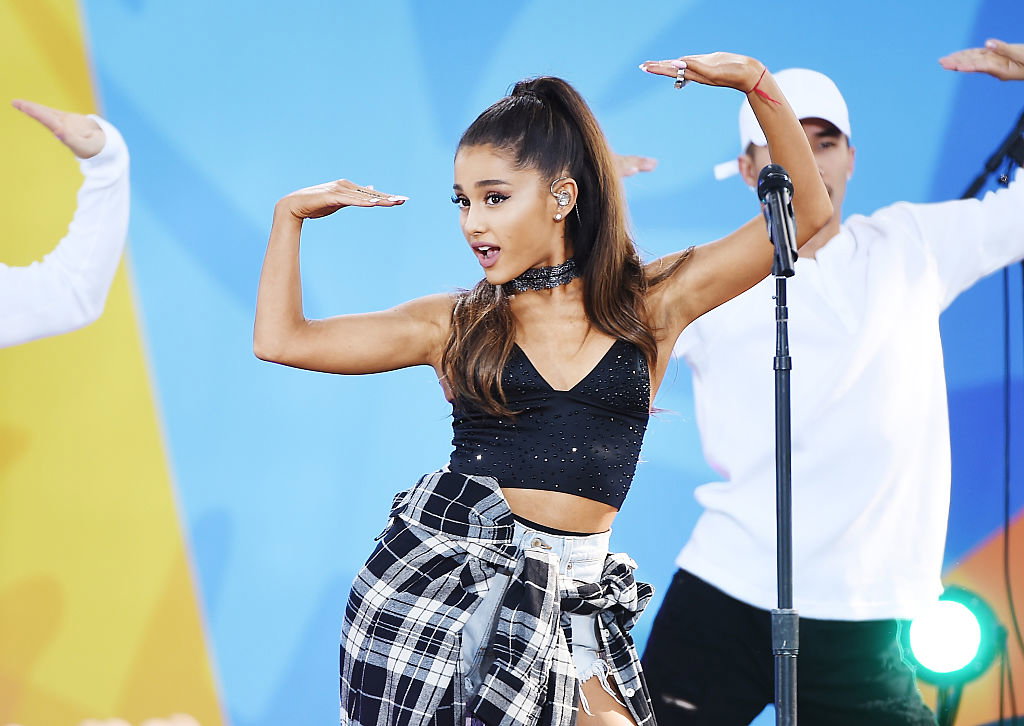 Ariana Grande – ile ma lat, gdzie mieszka i ile waży? Ariana Grande i jej najpopularniejsze piosenki