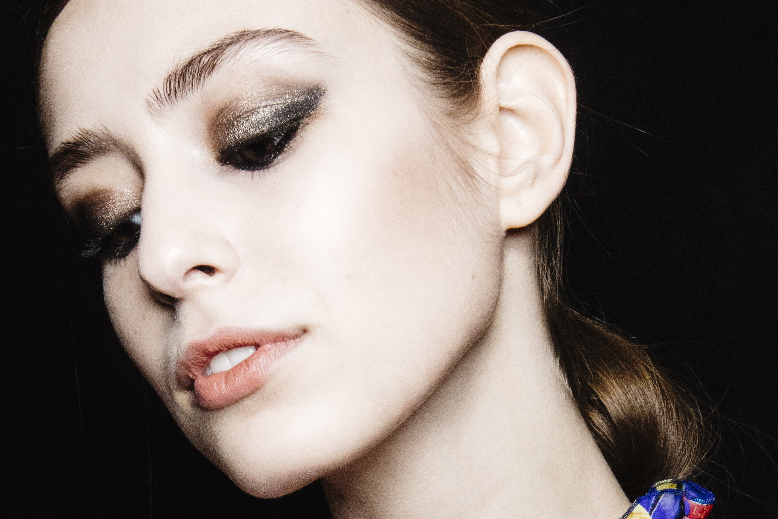 Makijaż smokey eyes