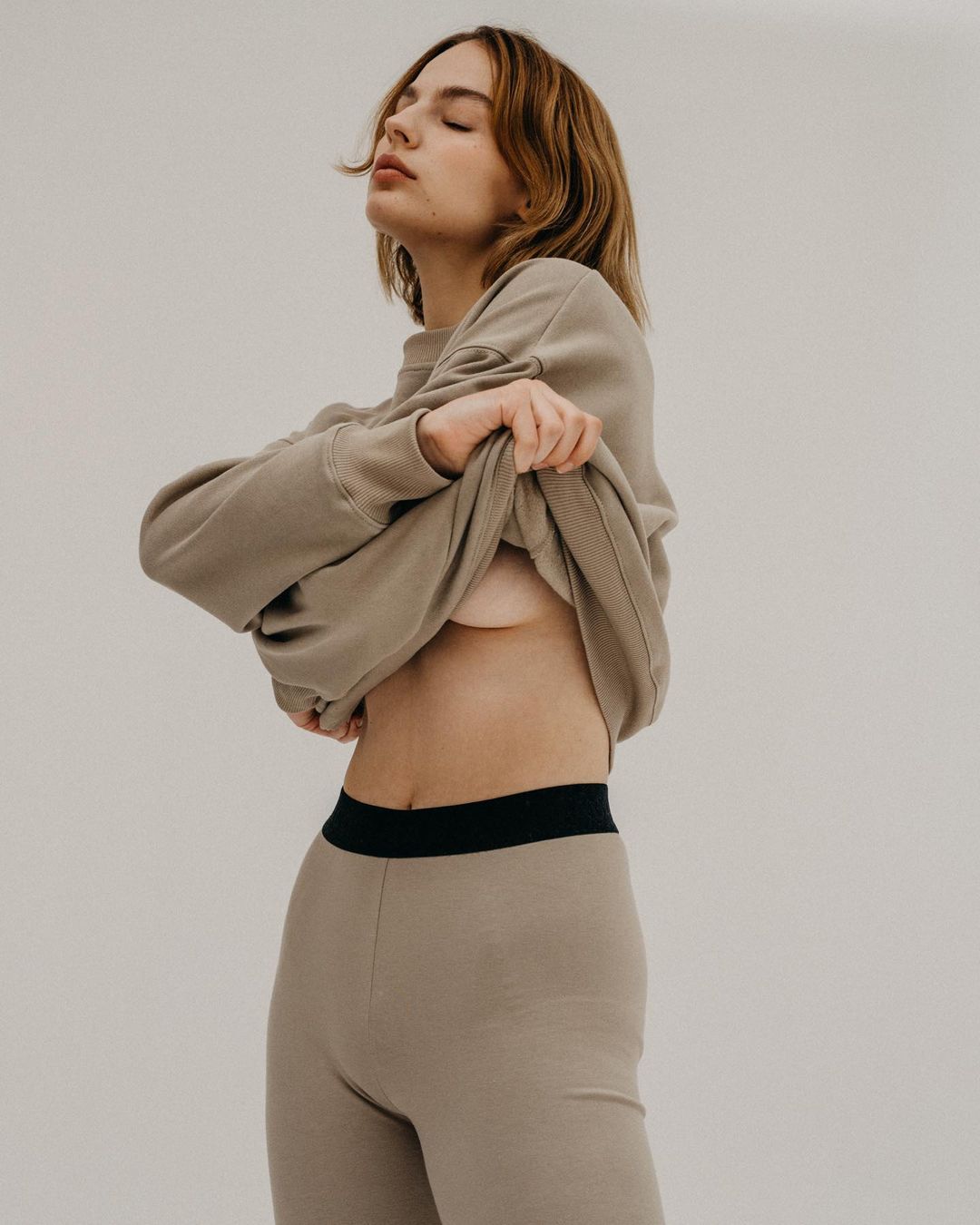 Slow fashion: ratuje planetę i szafę. Jak kupować mniej ubrań?