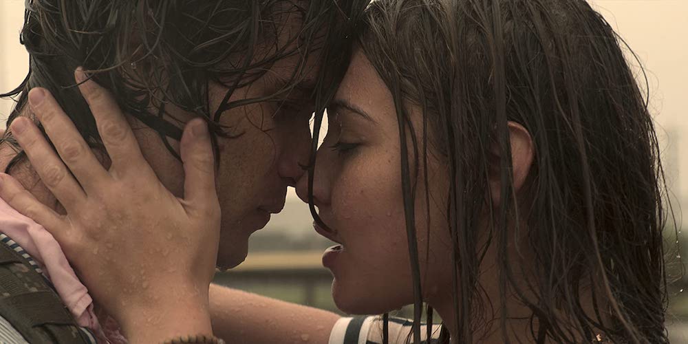 „Outer Banks” to nowy serial na Netflix, który zachwycił widzów. To coś dla fanów „Plotkary” i „Riverdale”